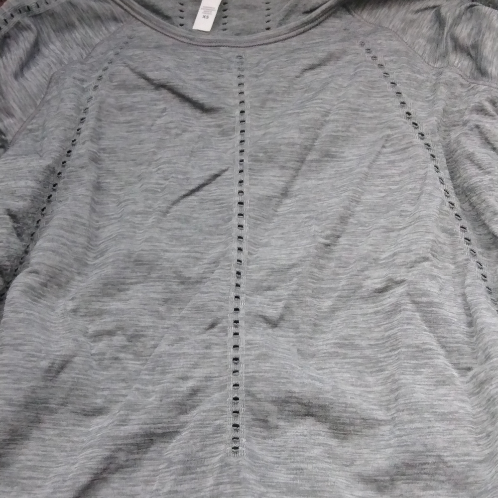 ATHLETA SHIRT - Picture 3 of 10